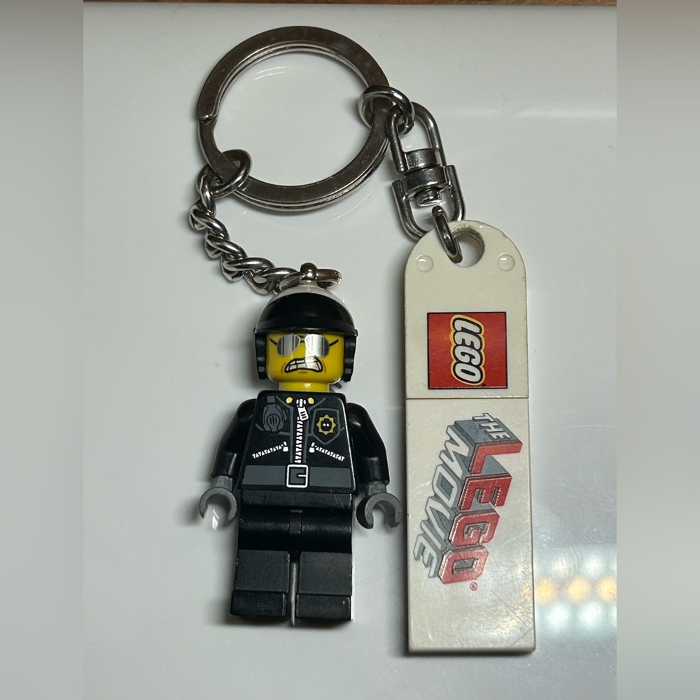 “The LEGO Movie” Good/Bad Cop Keychain